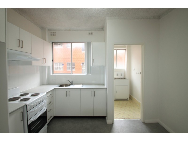 2/64 Northumberland Road, Auburn NSW 2144