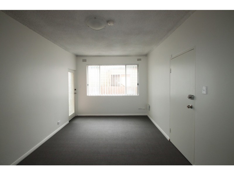 2/64 Northumberland Road, Auburn NSW 2144