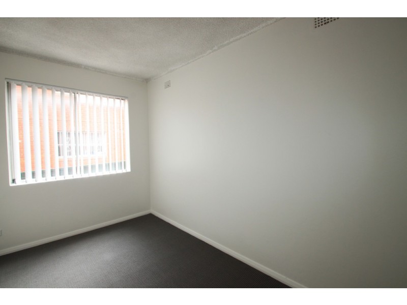 2/64 Northumberland Road, Auburn NSW 2144