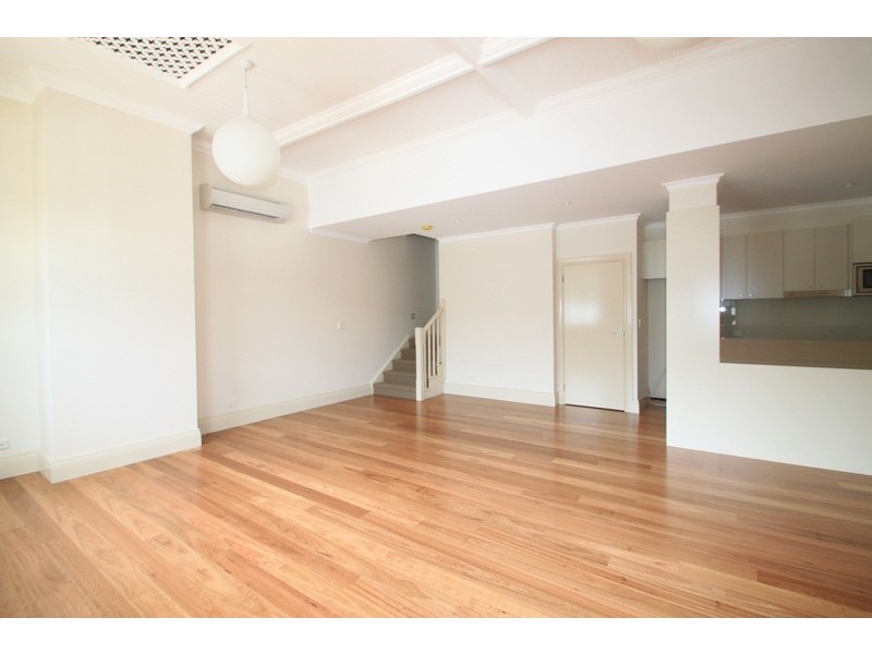 2 Metropolitan Road, Enmore NSW 2042