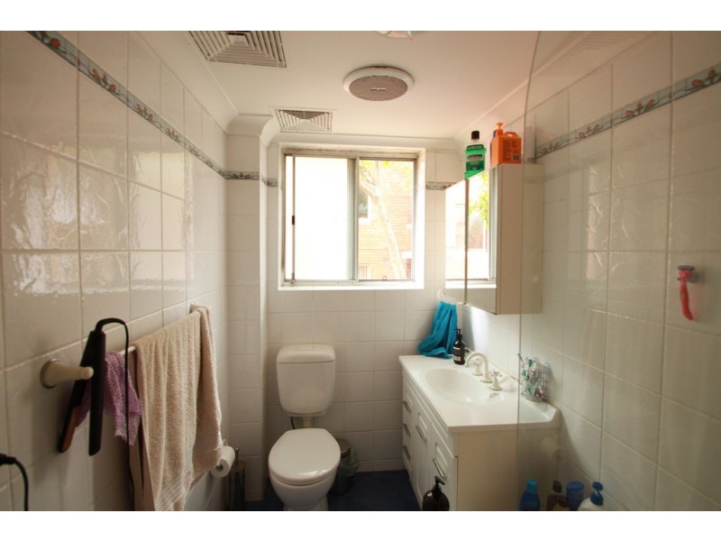 2/122 The Boulevarde, Dulwich Hill NSW 2203