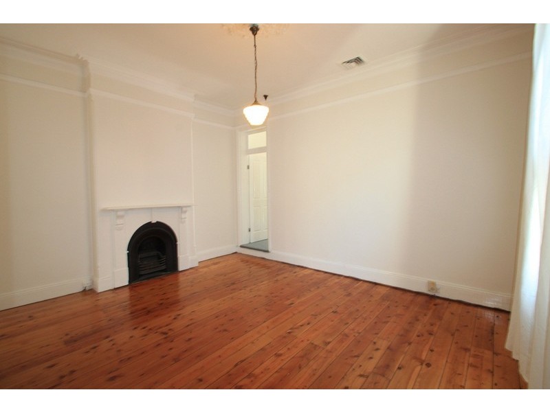 27 England Avenue, Marrickville NSW 2204