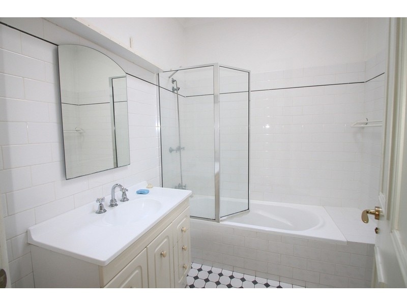 27 England Avenue, Marrickville NSW 2204