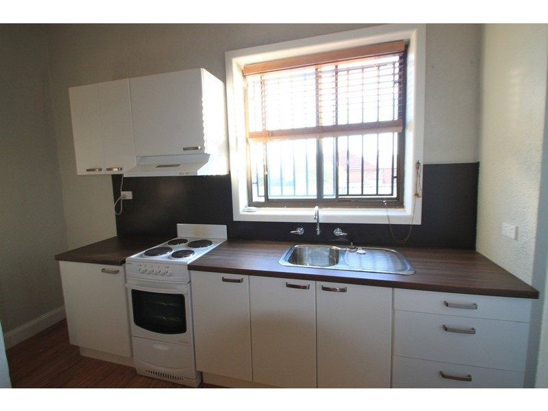 1/8 Ivanhoe Street, Marrickville NSW 2204