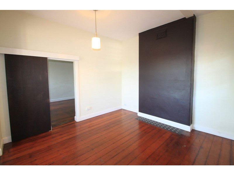 1/8 Ivanhoe Street, Marrickville NSW 2204