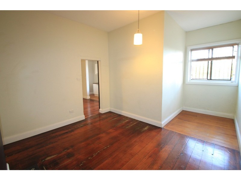 1/8 Ivanhoe Street, Marrickville NSW 2204