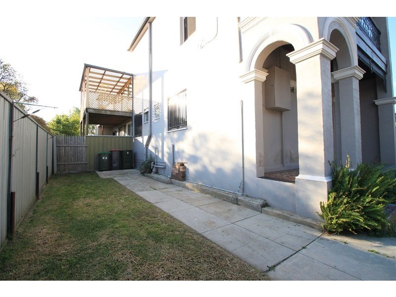 1/8 Ivanhoe Street, Marrickville NSW 2204