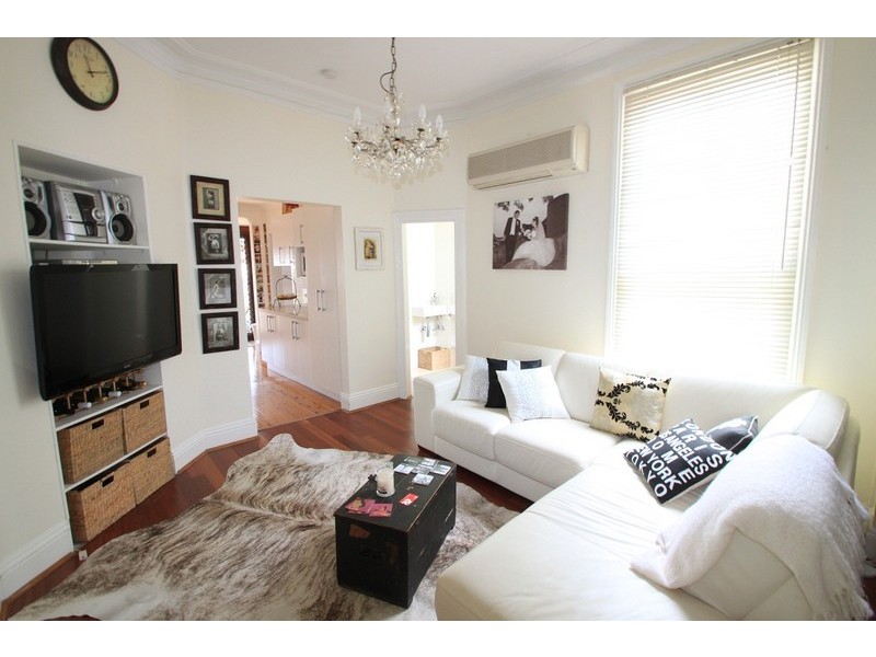32 Calvert Street, Marrickville NSW 2204