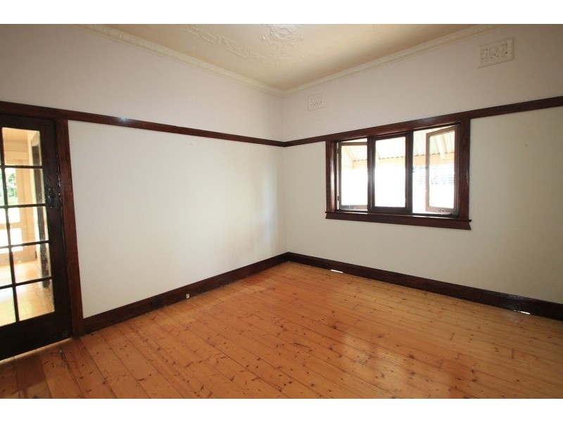 24 Leofrene Avenue, Marrickville NSW 2204