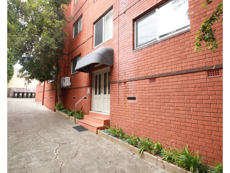 4/11 Arthur Street, Marrickville NSW 2204