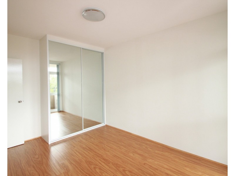 4/11 Arthur Street, Marrickville NSW 2204