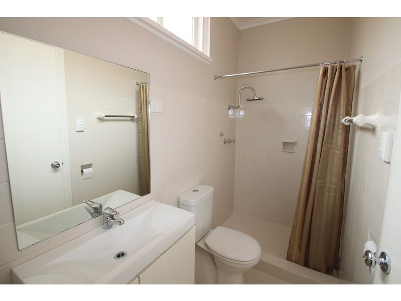 84 Station Street, Tempe NSW 2044