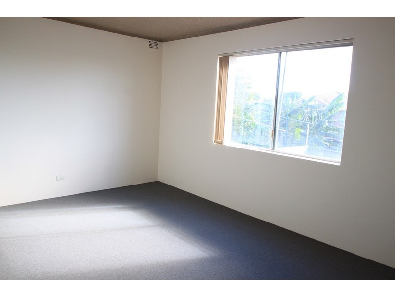 2/7 Mons Street, Canterbury NSW 2193