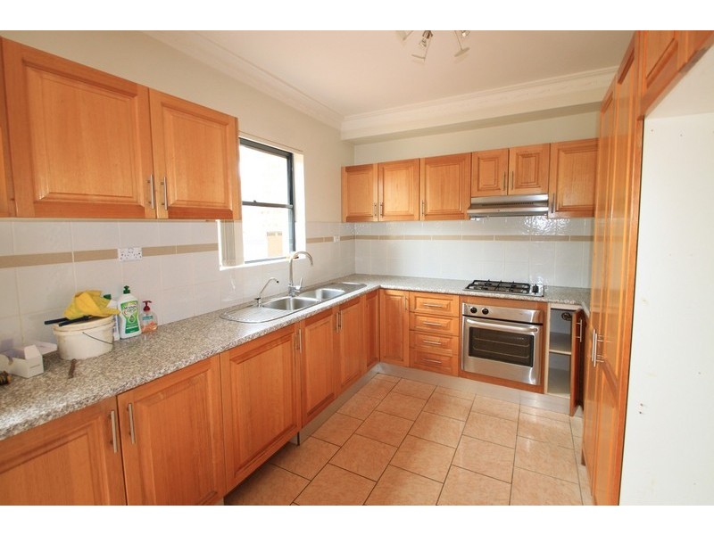 8/96 Duntroon Street, Hurlstone Park NSW 2193