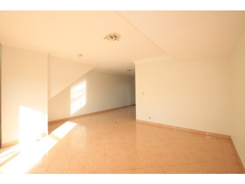 10/96 Duntroon Street, Hurlstone Park NSW 2193