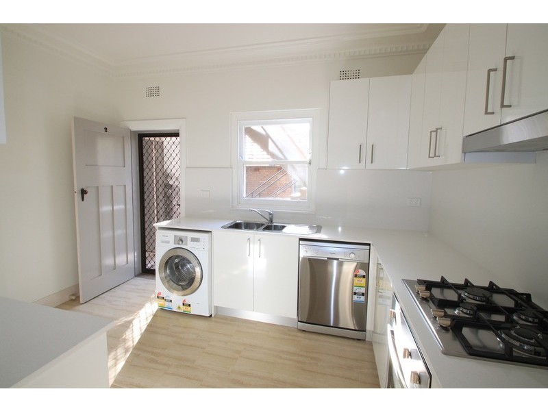 2/52 Henson Street, Summer Hill NSW 2130