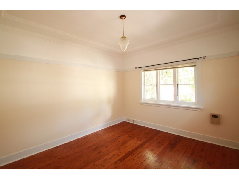 32 Woodbury Street, Marrickville NSW 2204