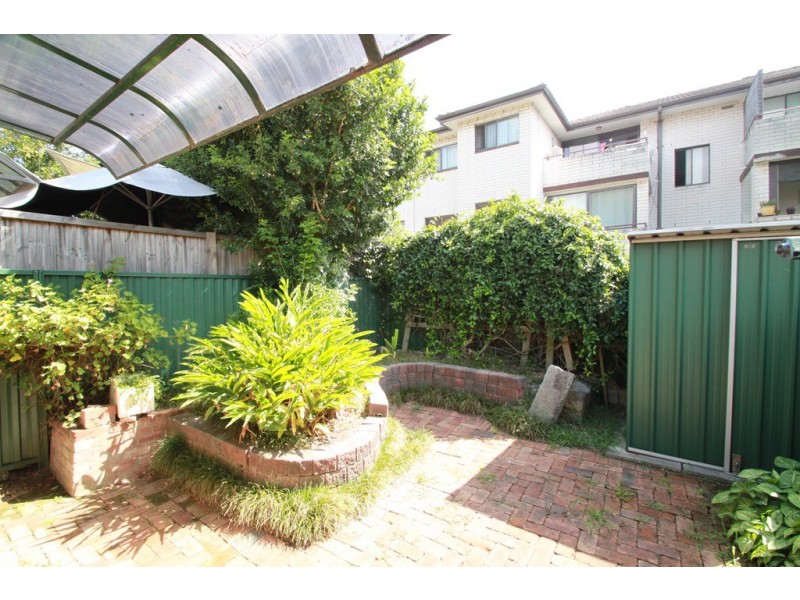 32 Woodbury Street, Marrickville NSW 2204