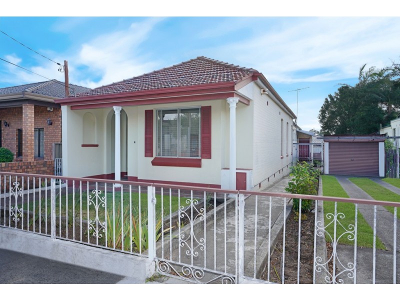 141 Duntroon Street, Hurlstone Park NSW 2193