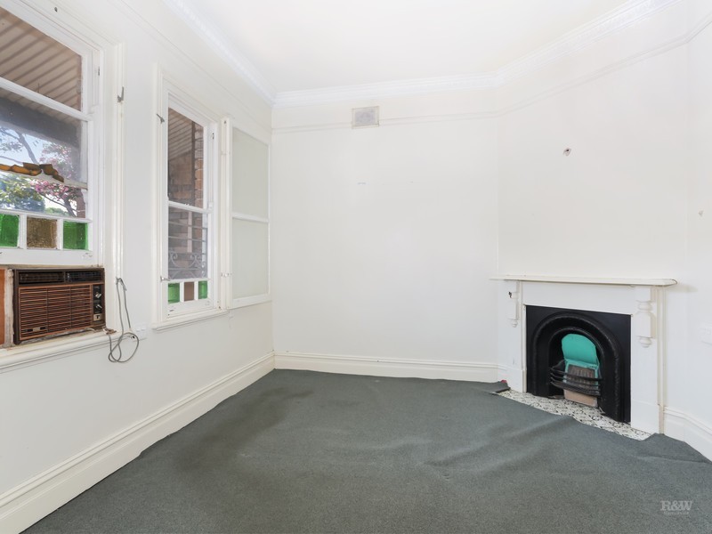 16 Cecilia Street, Marrickville NSW 2204