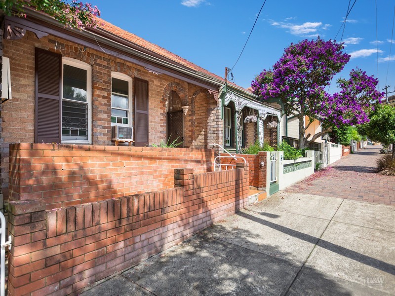 16 Cecilia Street, Marrickville NSW 2204