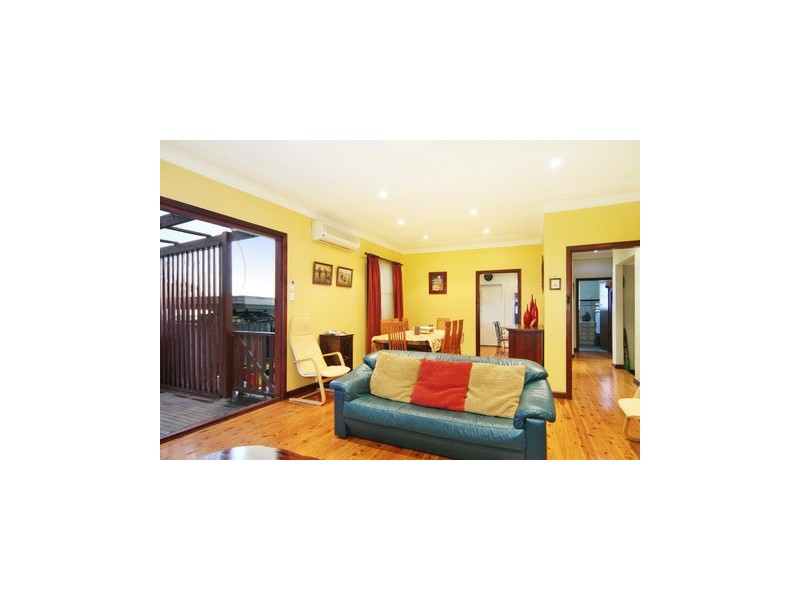 10a Jeffrey Street, Canterbury NSW 2193