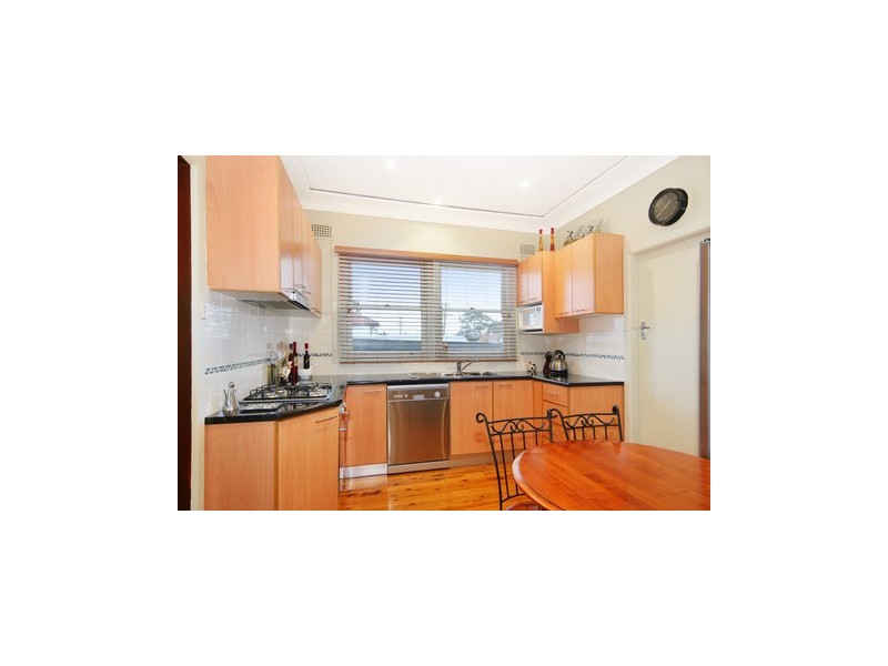 10a Jeffrey Street, Canterbury NSW 2193