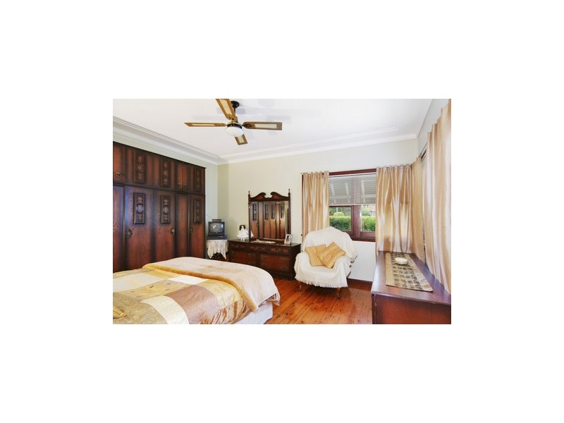 10a Jeffrey Street, Canterbury NSW 2193