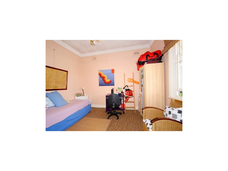 9 Tincombe Street, Canterbury NSW 2193