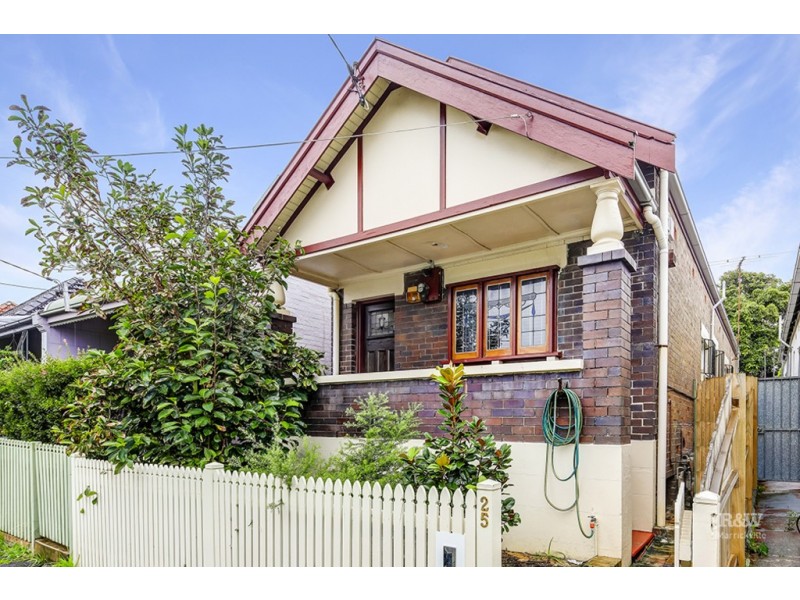 25 Queen Street, Marrickville NSW 2204