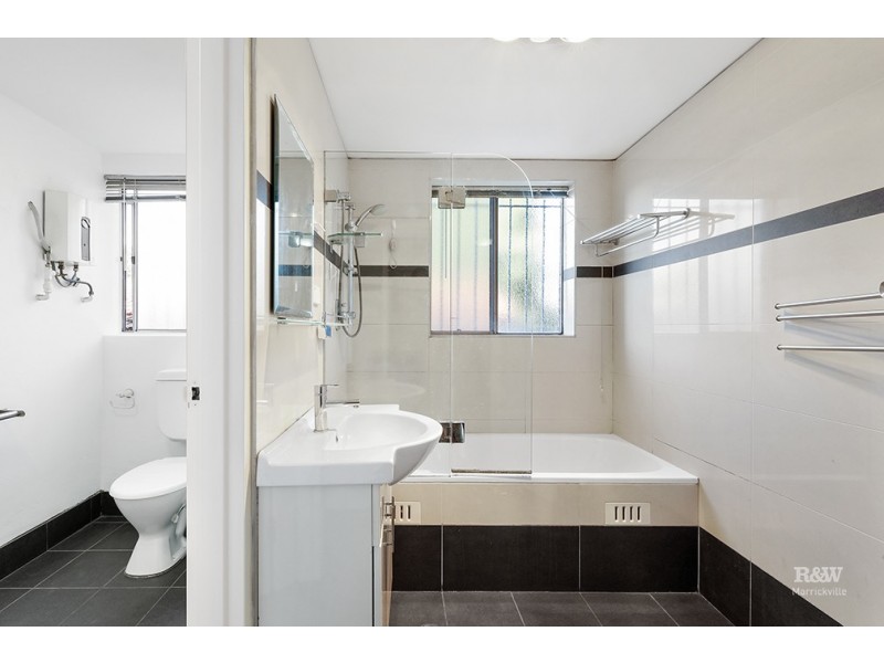 2/4 Howard Street, Canterbury NSW 2193