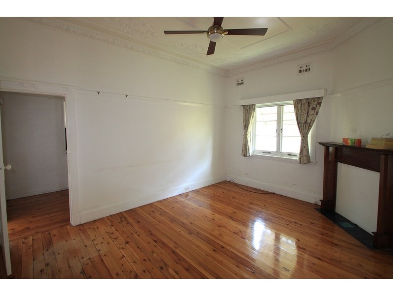 22 Tincombe Street, Canterbury NSW 2193