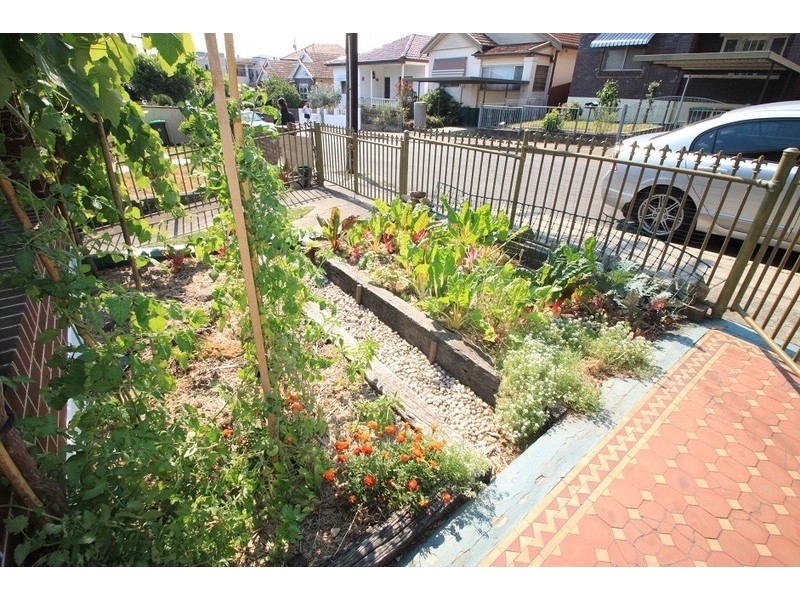 22 Tincombe Street, Canterbury NSW 2193