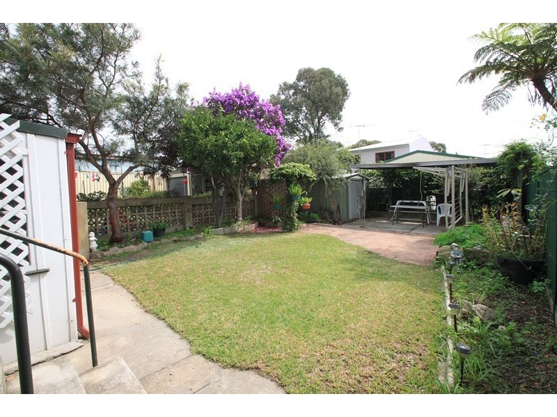 4 Ward Avenue, Canterbury NSW 2193