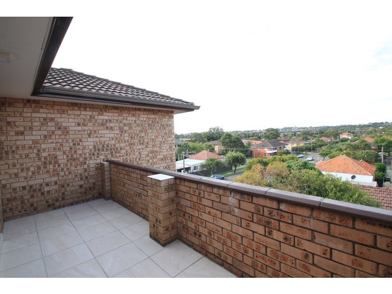 7/18-20 Park Street, Campsie NSW 2194