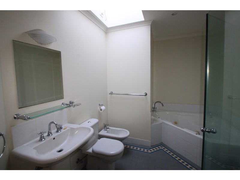 20 Nelson Road, North Strathfield NSW 2137