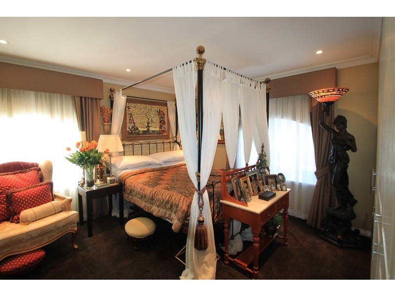 19/2-4 Sugar House Road, Canterbury NSW 2193