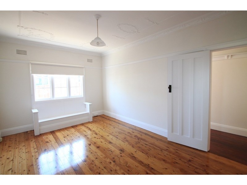 68 Minnamorra Avenue, Earlwood NSW 2206