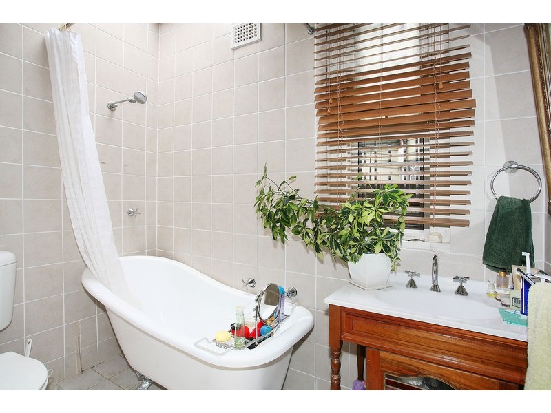 20 Robert Street, Marrickville NSW 2204