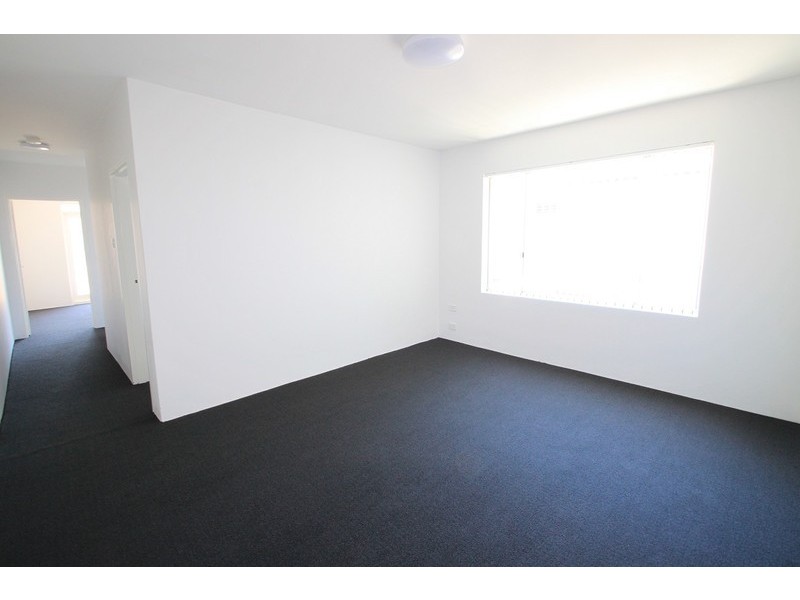 2/3 Moyes Street, Marrickville NSW 2204