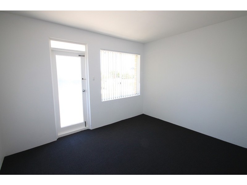 2/3 Moyes Street, Marrickville NSW 2204