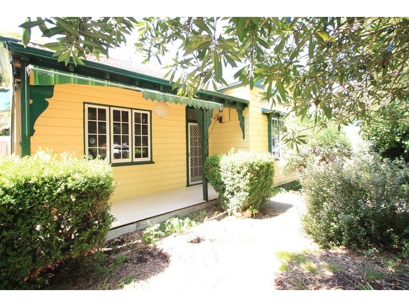 11 Keir Avenue, Hurlstone Park NSW 2193