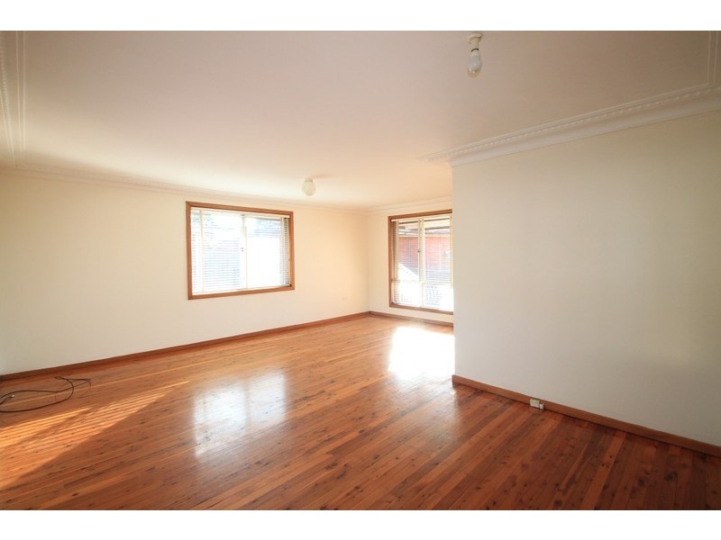 15 Lloyd Street, Greystanes NSW 2145