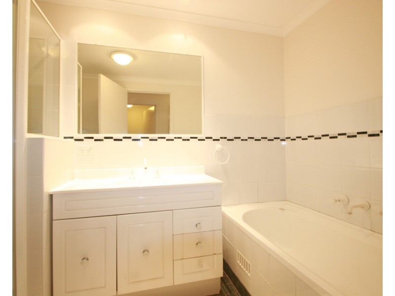 9/6 Williams Parade, Dulwich Hill NSW 2203