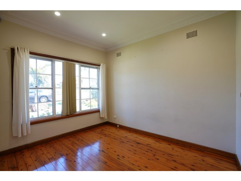 26 Glenore Road, Canterbury NSW 2193