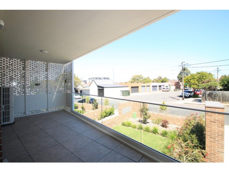 102/32 Enfield Street, Marrickville NSW 2204