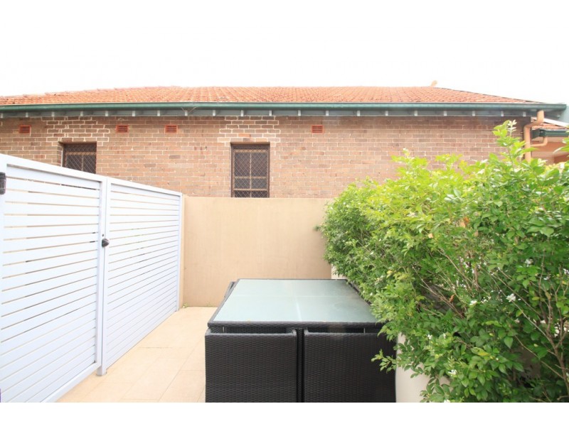1/225 Queen Street, Hurlstone Park NSW 2193