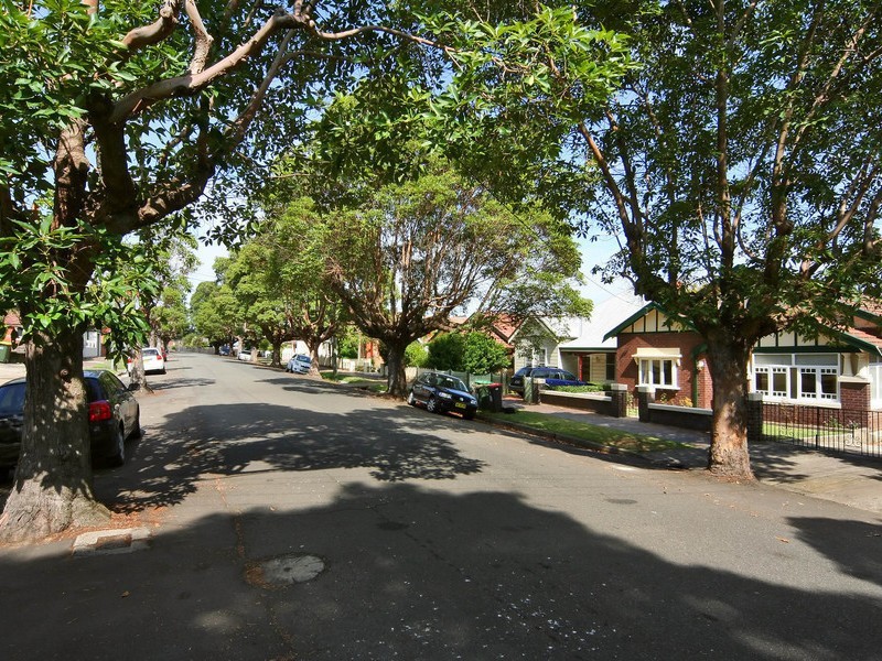 20  Ness Ave, Dulwich Hill NSW 2203