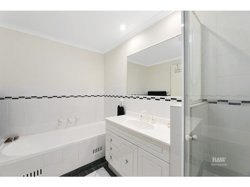 2/6 Williams Parade, Dulwich Hill NSW 2203