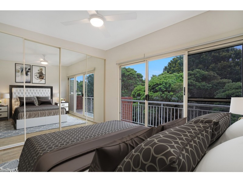 4/39 Riverside Crescent, Marrickville NSW 2204